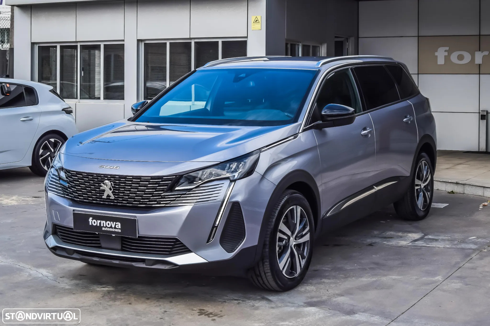 Peugeot 5008 1.5 BlueHDi Allure Pack EAT8 - 2