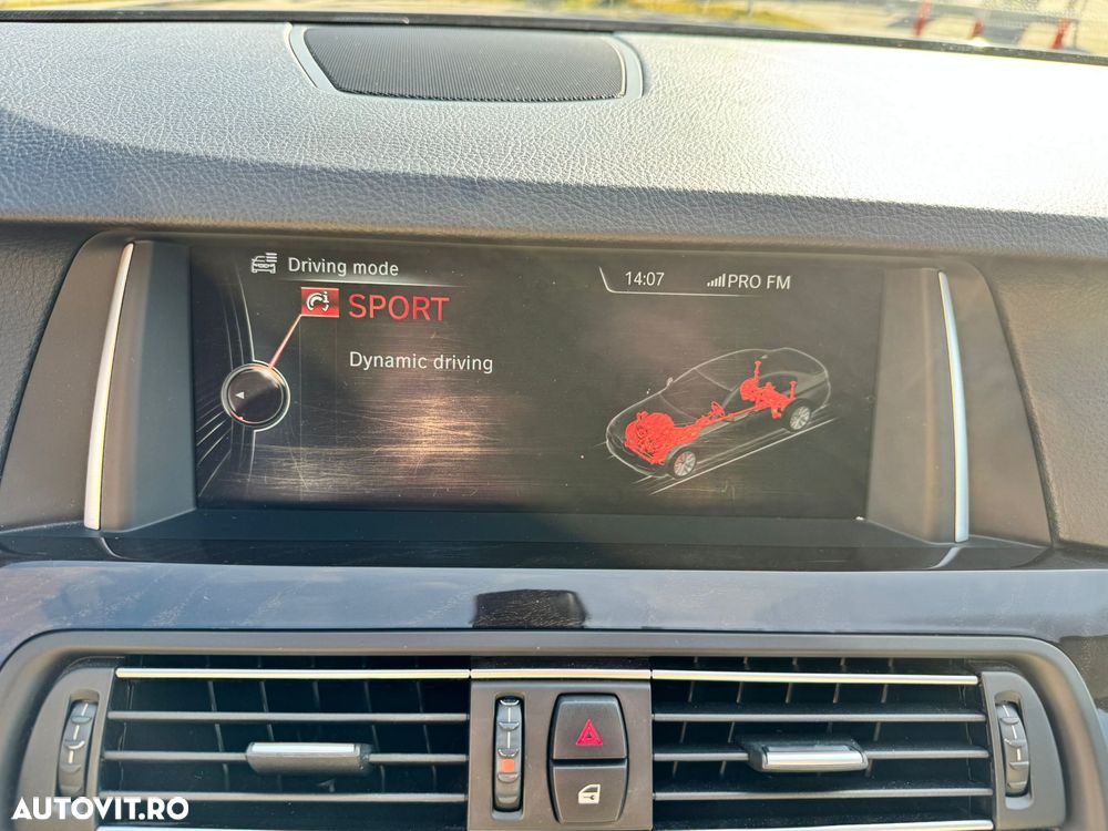 BMW Seria 5 520d Aut. - 23