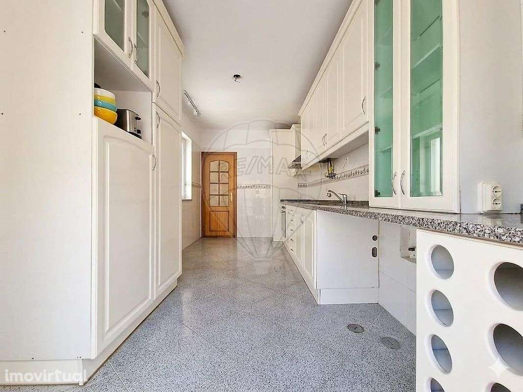 Apartamento T2 para arrendamento - Grande imagem: 2/21