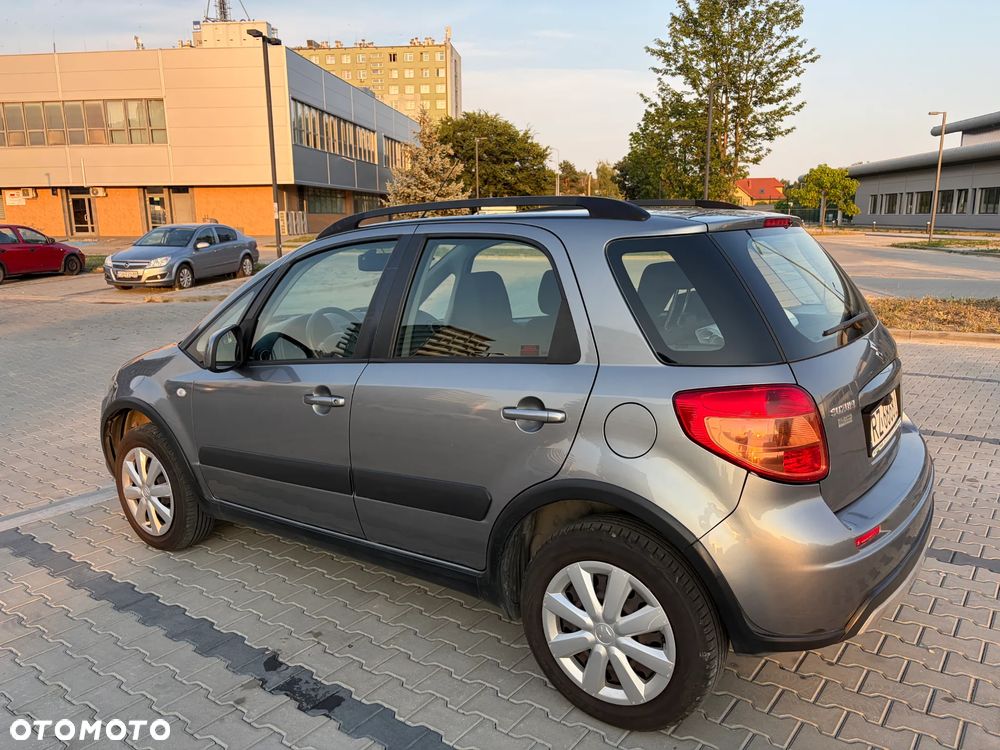 Suzuki SX4 1.6 Comfort 4WD - 13