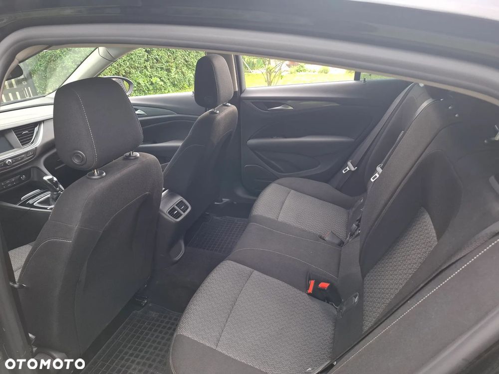 Opel Insignia 1.5 T Enjoy S&S - 12