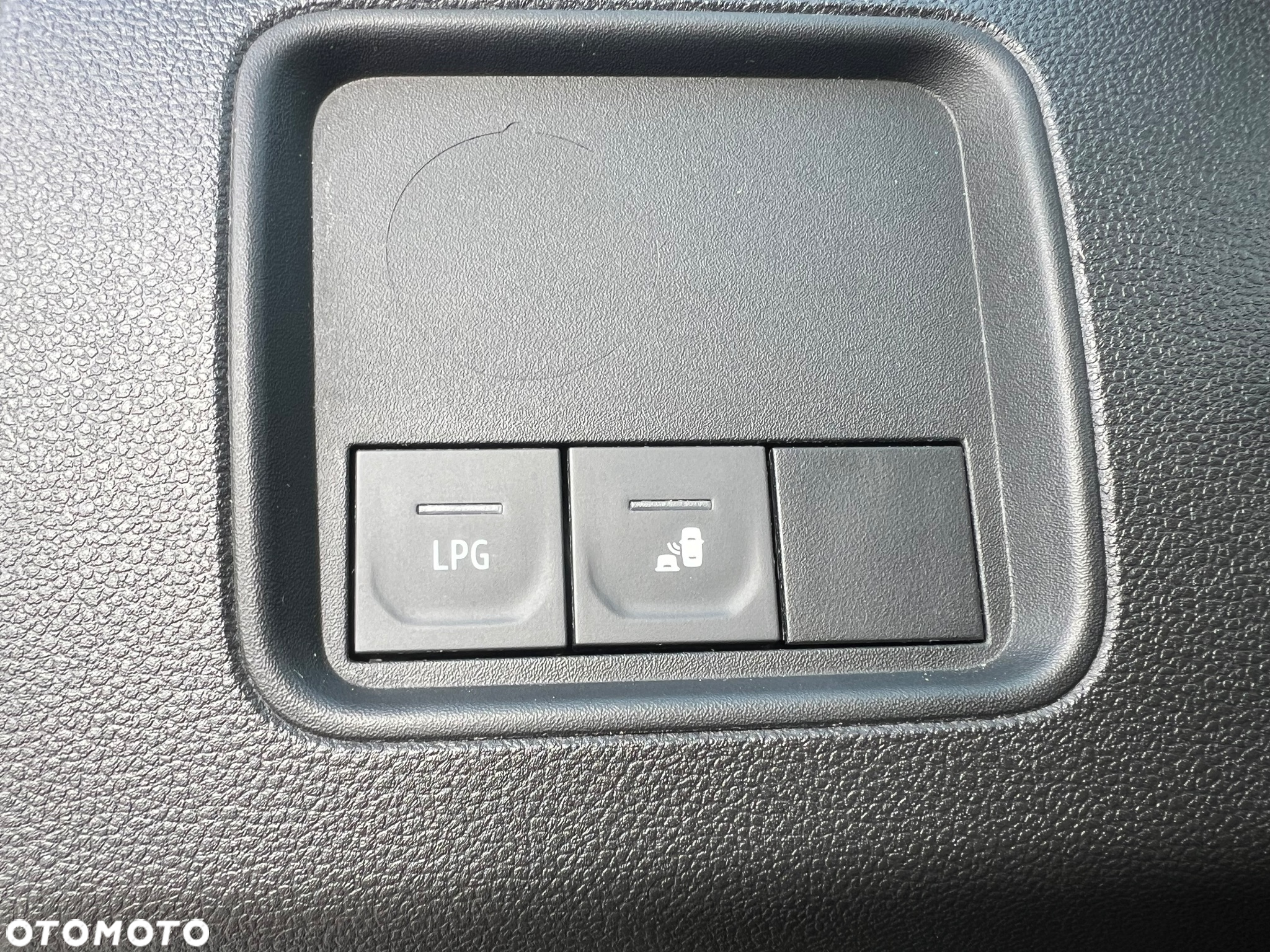 Dacia Duster TCe 100 2WD Celebration - 19