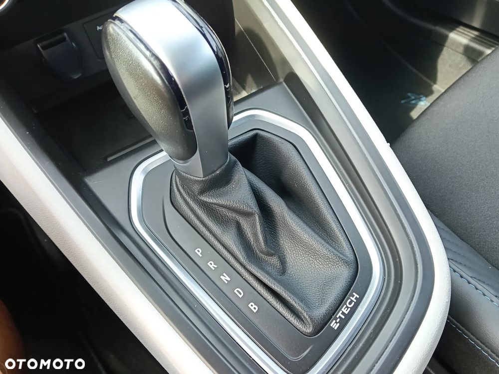 Renault Clio E-TECH 140 EXPERIENCE - 25