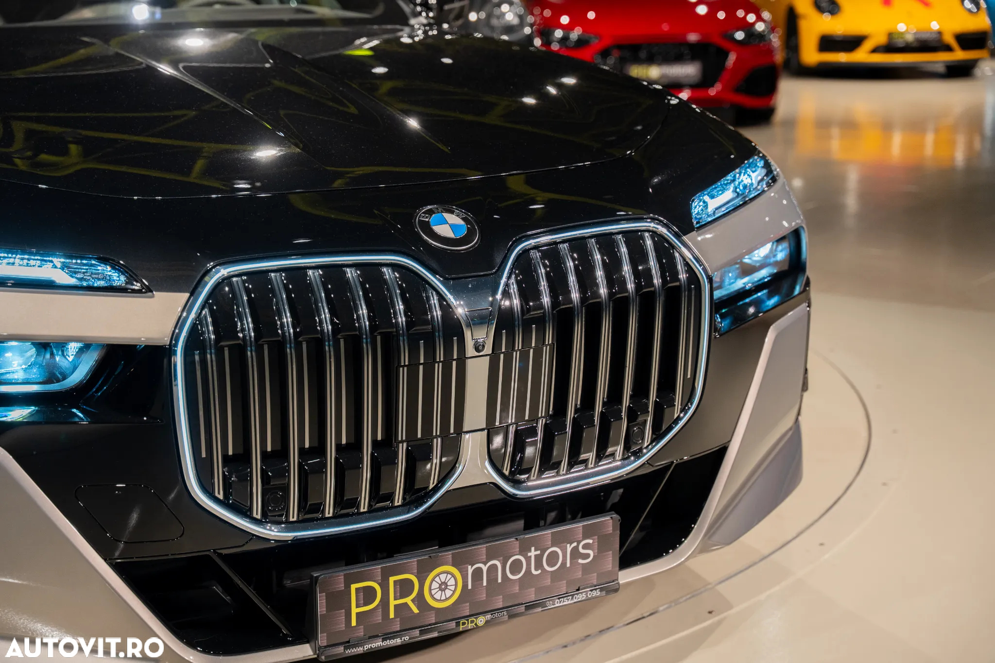 BMW Seria 7 740d xDrive MHEV - 24
