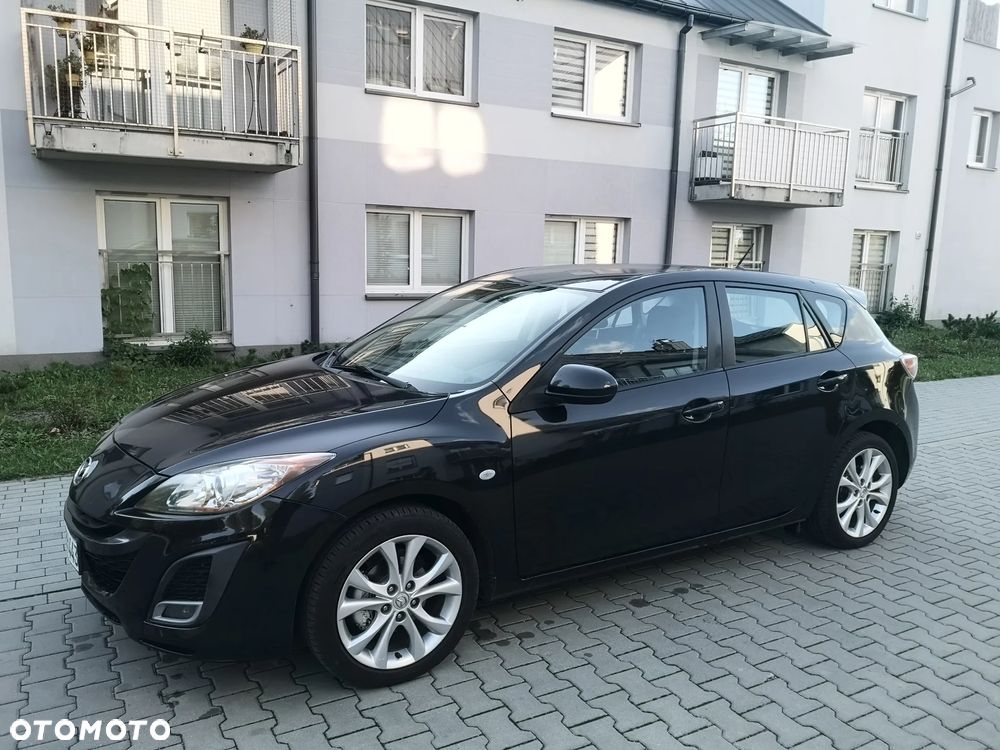 Mazda 3 1.6 Exclusive + - 17