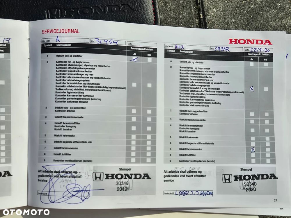 Honda Civic 1.4 i-VTEC Sport Black Edition - 32