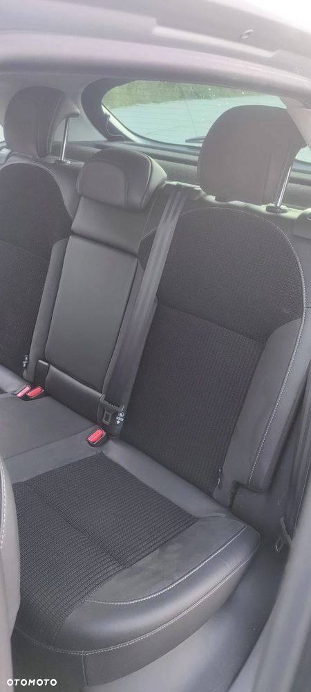 Citroën C4 HDi 150 Exclusive - 13