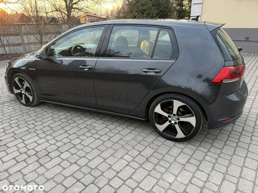Volkswagen Golf 2.0 TSI BMT GTI Performance DSG - 25