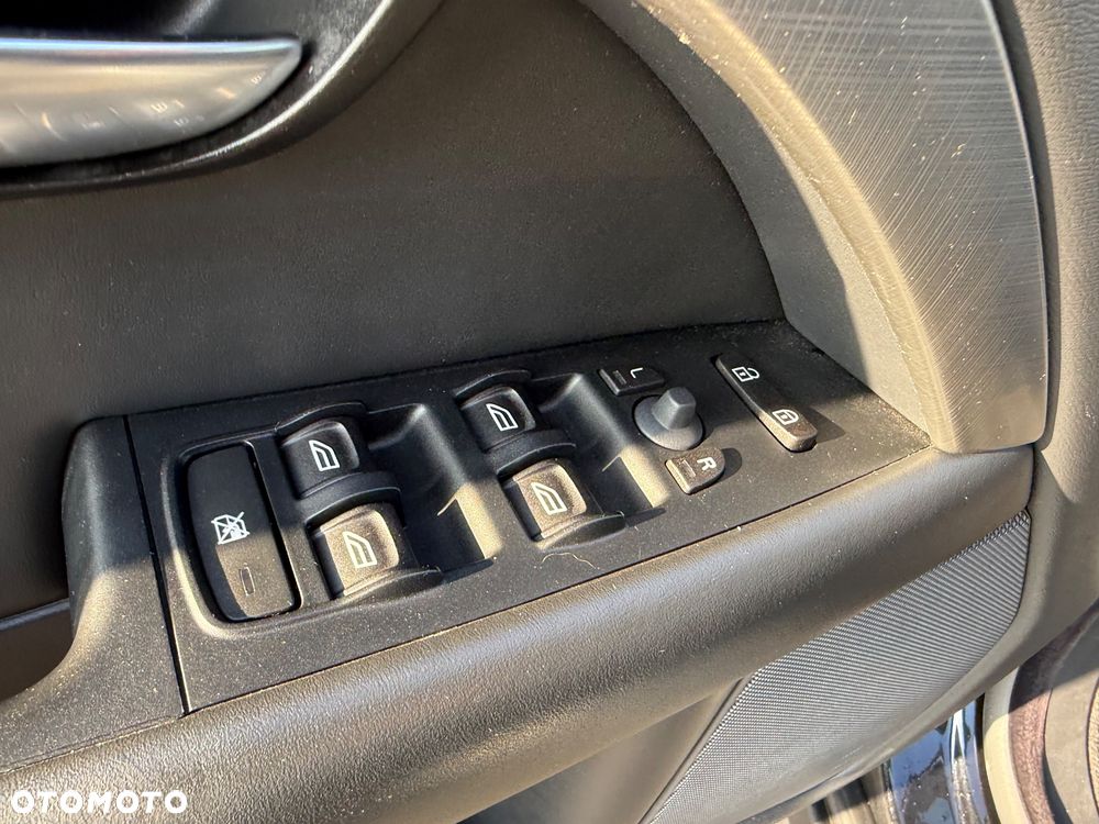 Volvo V70 2.0 Kinetic - 11