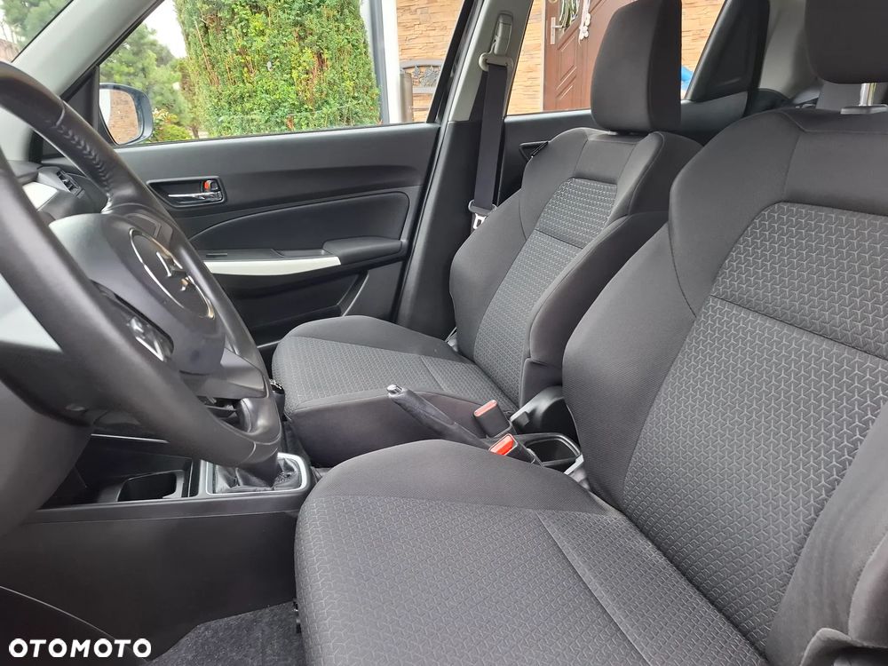Suzuki Swift 1.2 Dualjet Hybrid Allgrip Comfort - 14