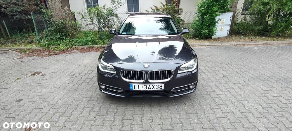 BMW Seria 5 520d xDrive Luxury Line - 2