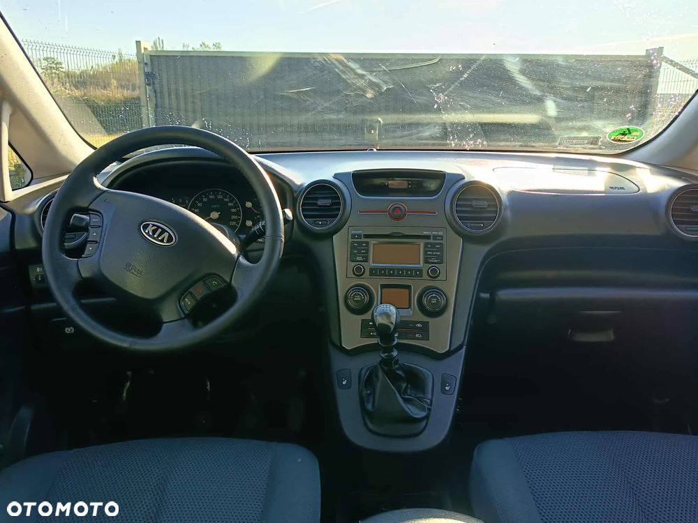 Kia Carens 1.6 Tour - 7