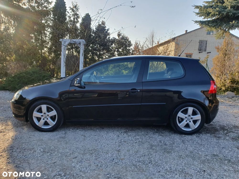 Volkswagen Golf - 2