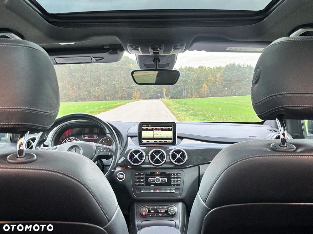 Mercedes-Benz Klasa B 220 d 4Matic 7G-DCT AMG Line - 12