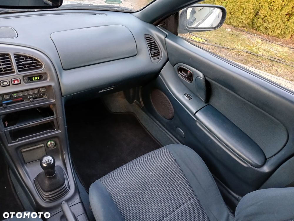Mazda 323F - 19
