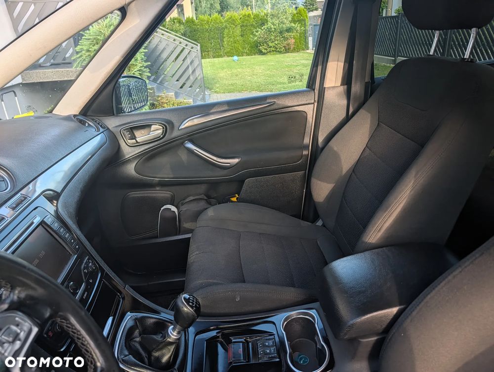 Ford S-Max - 10