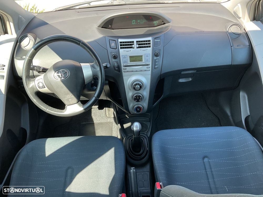 Toyota Yaris 1.0 VVT-i ACtive+AC - 19