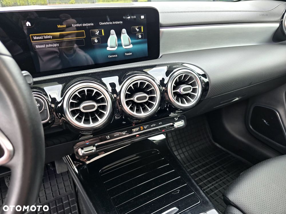 Mercedes-Benz CLA 220 AMG Line 7G-DCT - 37