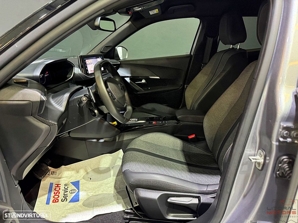 Peugeot 2008 1.2 PureTech Allure Pack EAT8 - 14