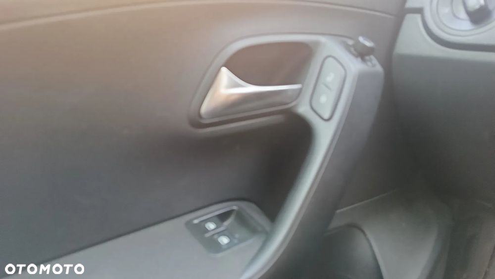 Volkswagen Polo - 19
