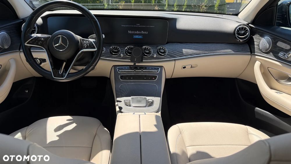 Mercedes-Benz Klasa E 300 d 4-Matic Avantgarde - 20