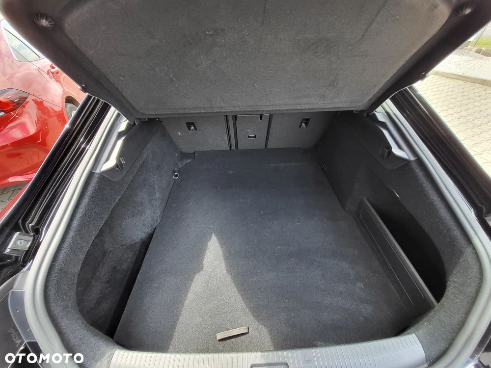 Volkswagen Arteon 2.0 TDI SCR R-Line DSG - 14