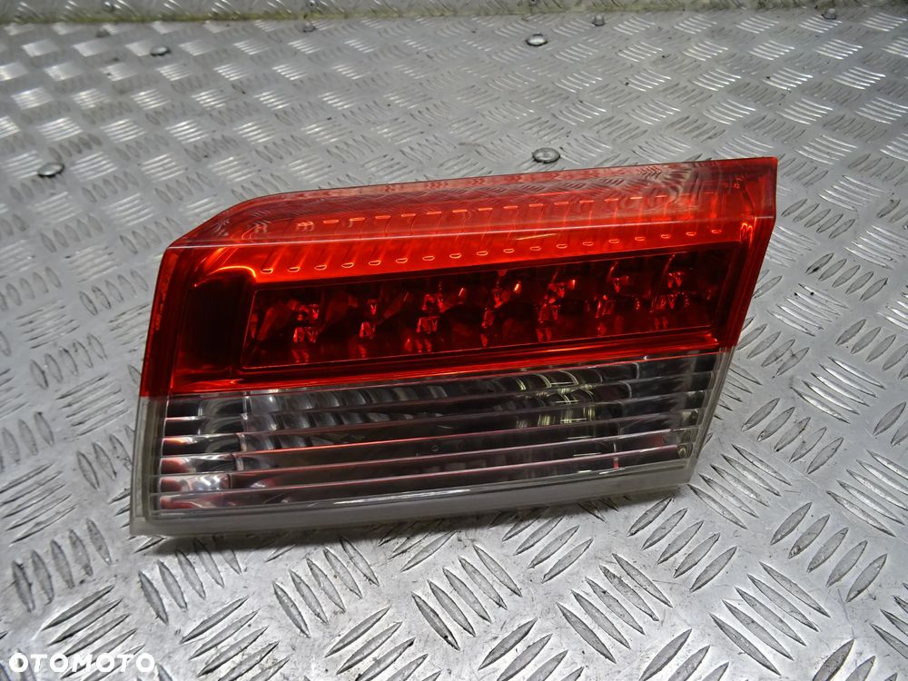 RENAULT LAGUNA III HB 07-12 2.0DCI LAMPA LEWA TYŁ TYLNA W KLAPĘ 265590001R - 1