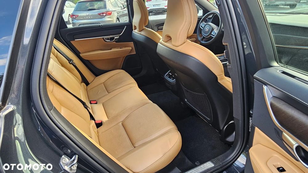 Volvo V90 Cross Country - 9