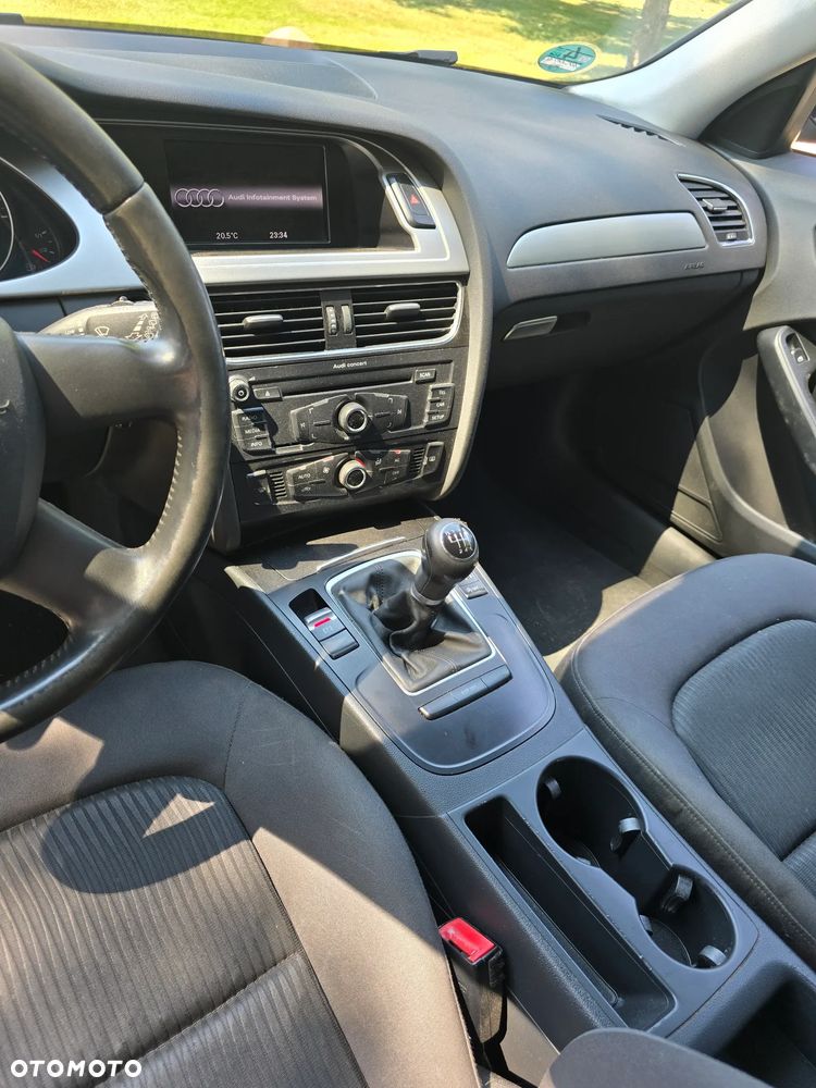 Audi A4 Avant - 14