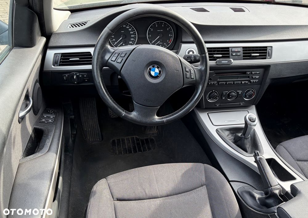 BMW Seria 3 318i Edition Lifestyle - 9