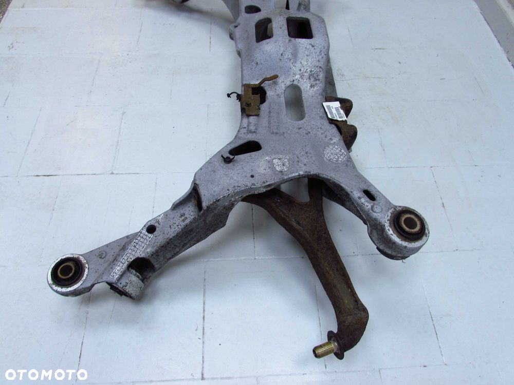 VOLVO V70 XC70 AWD WOZEK BELKA SANKI ZAWIESZENIE TYL 30683440 99-07 - 3