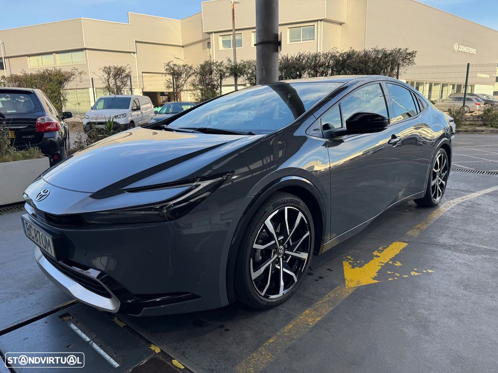 Toyota Prius 2.0 Plug-in Luxury - 1