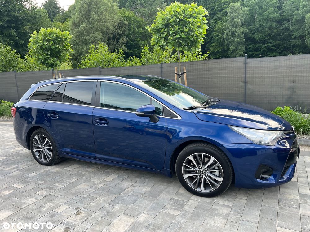 Toyota Avensis 2.0 D-4D Prestige - 11