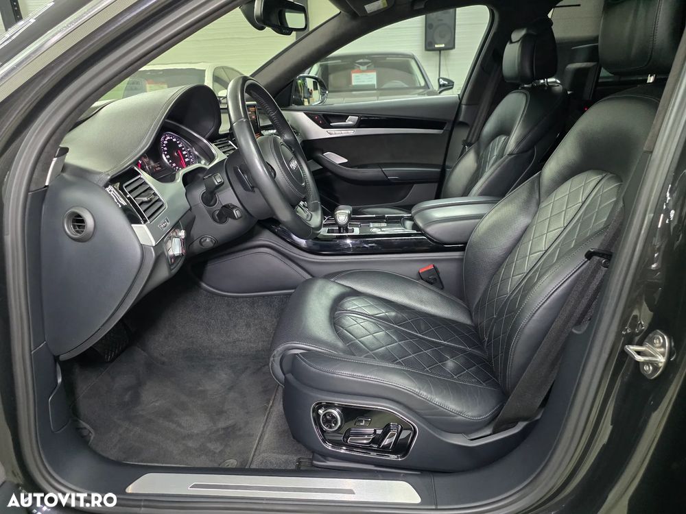 Audi A8 4.2 TDI DPF (clean diesel) quattro tiptronic Lang - 11
