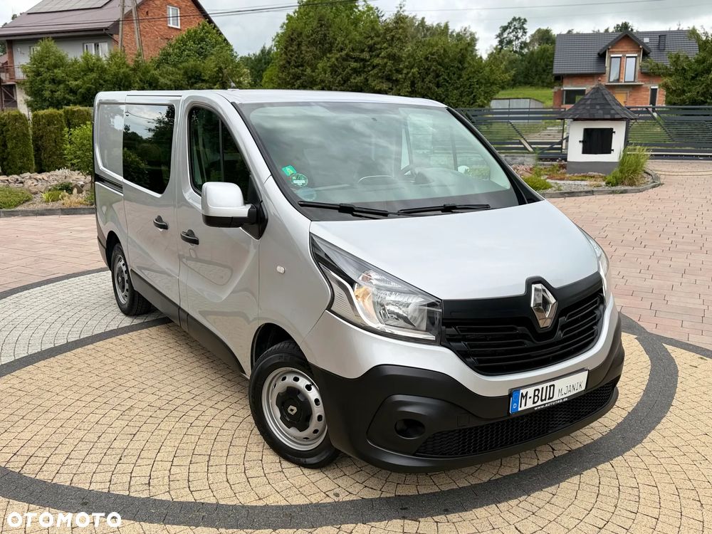Renault TRAFIC - 24