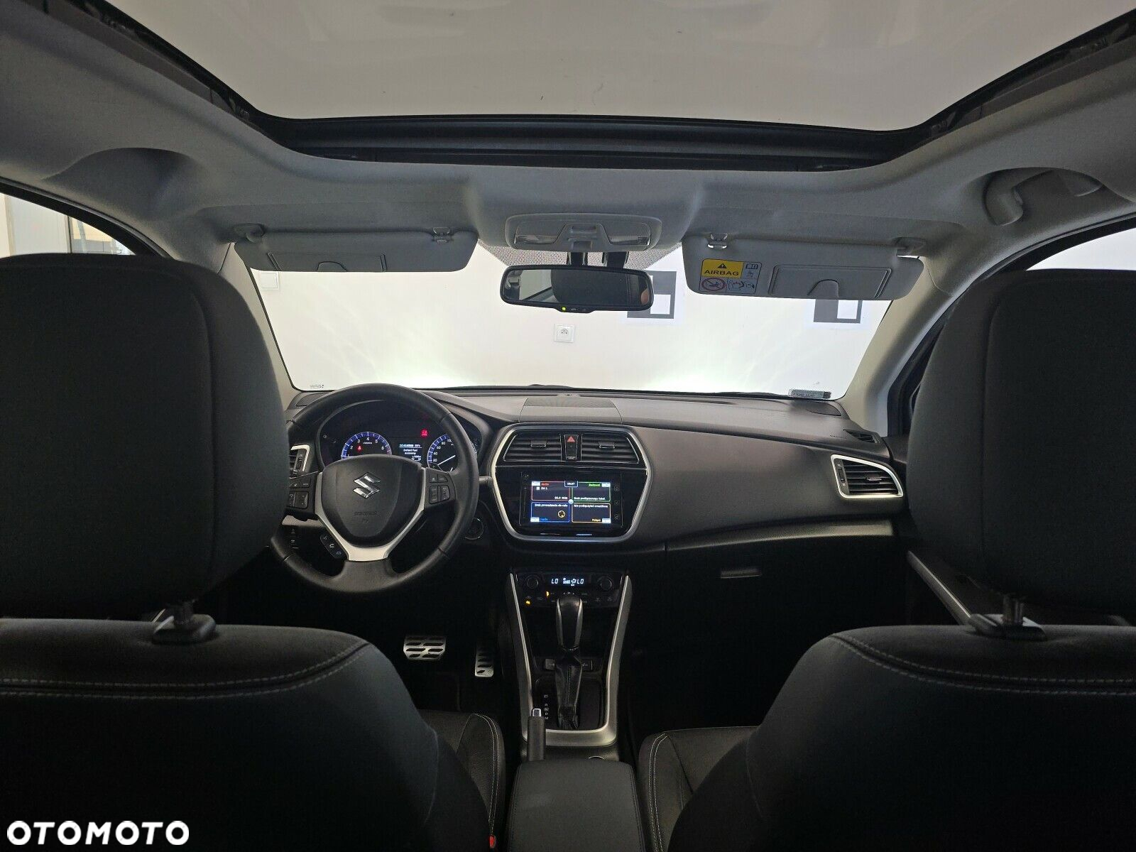 Suzuki SX4 S-Cross 1.4 T Elegance Sun 4WD - 11