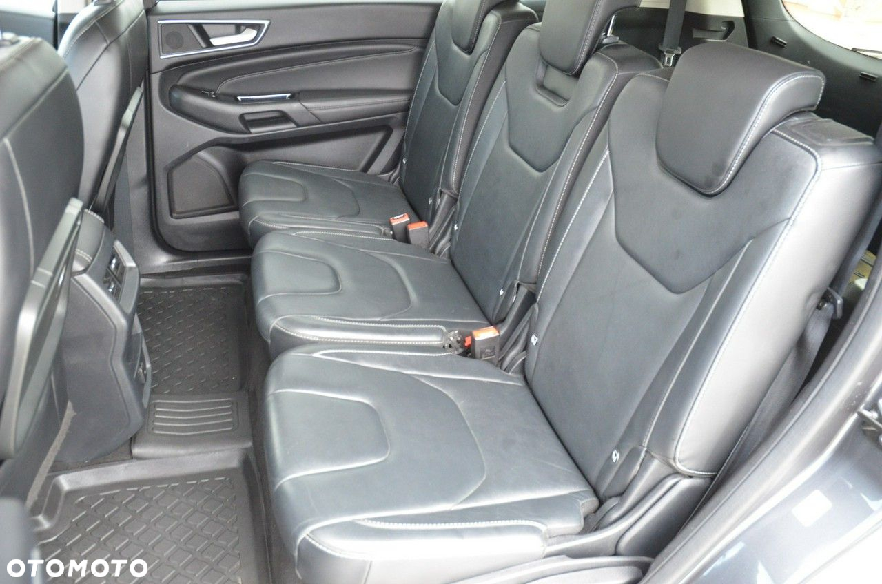 Ford S-Max 2.0 TDCi 4WD Titanium PowerShift - 34