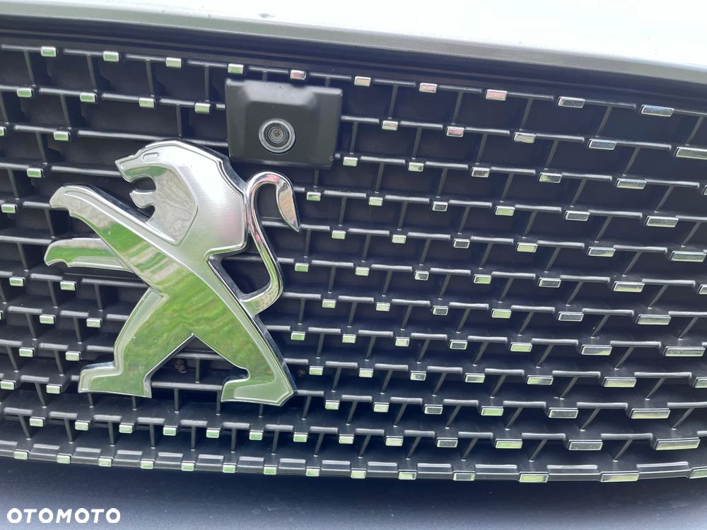 Peugeot 3008 1.6 PureTech Hybrid4 PHEV GT Pack S&S EAT8 - 17