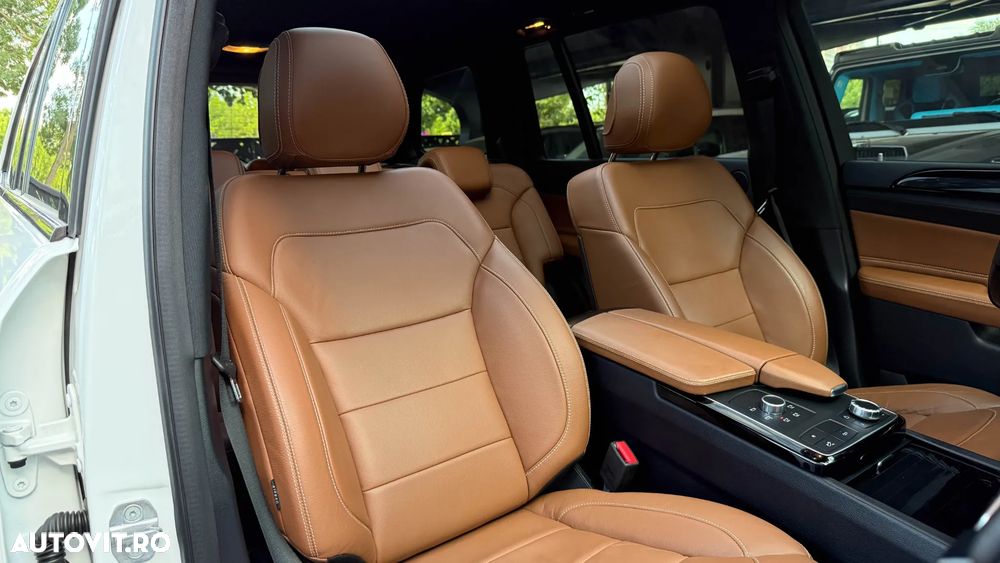 Mercedes-Benz GLS - 18