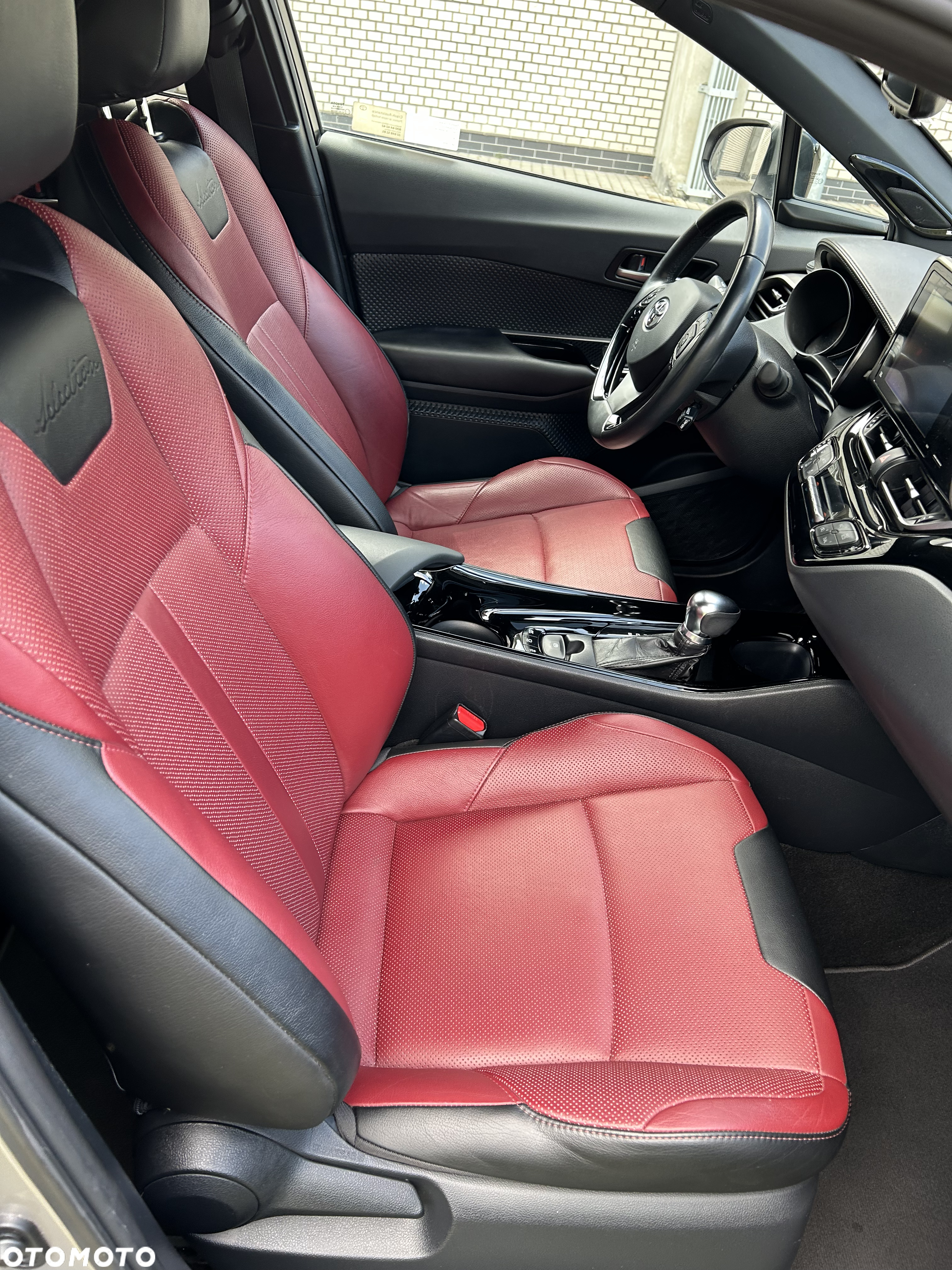 Toyota C-HR 1.8 Hybrid Selection - 9