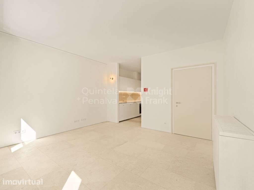 Apartamento T0 para arrendar sem móveis em Campo de Ourique - Grande imagem: 5/27