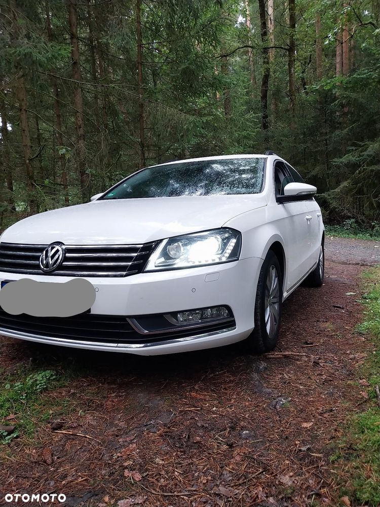 Volkswagen Passat - 11