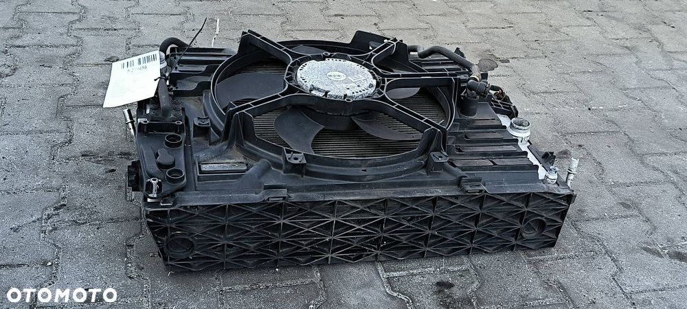 CHŁODNICA WODY BMW E64 - 2