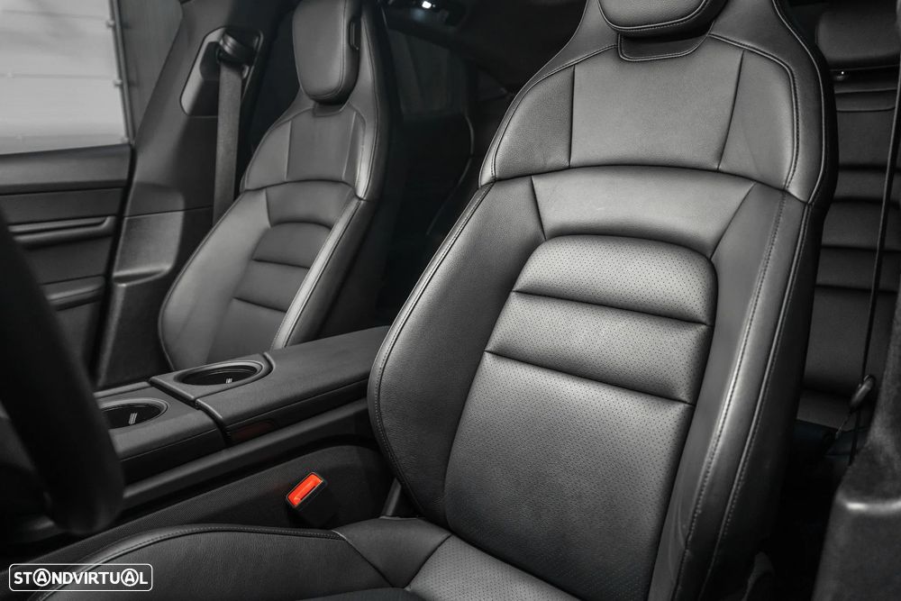 Porsche Taycan Standard - 22