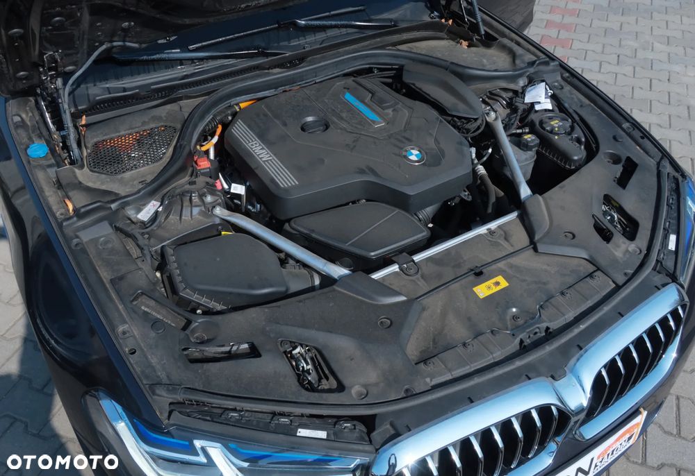 BMW Seria 5 530e Luxury Line sport - 27