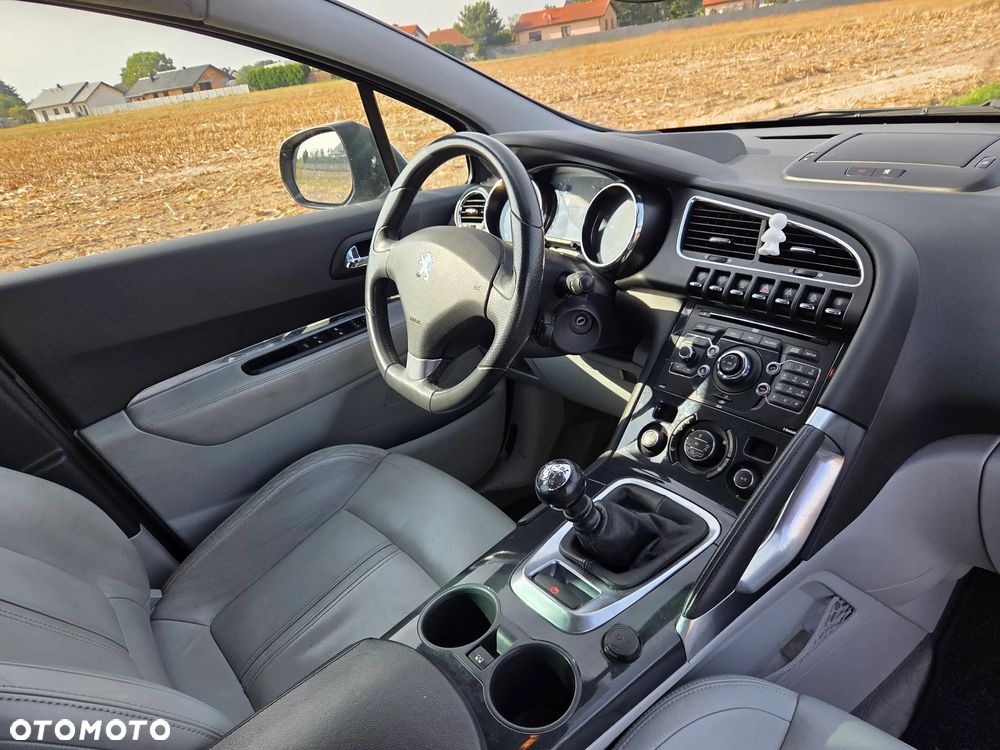 Peugeot 3008 1.6 Premium+ - 24