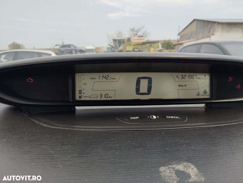 Dezmembrari  Citroen C4 1 (LC)  2004  > 2011 1.6 HDi Motorina - 7