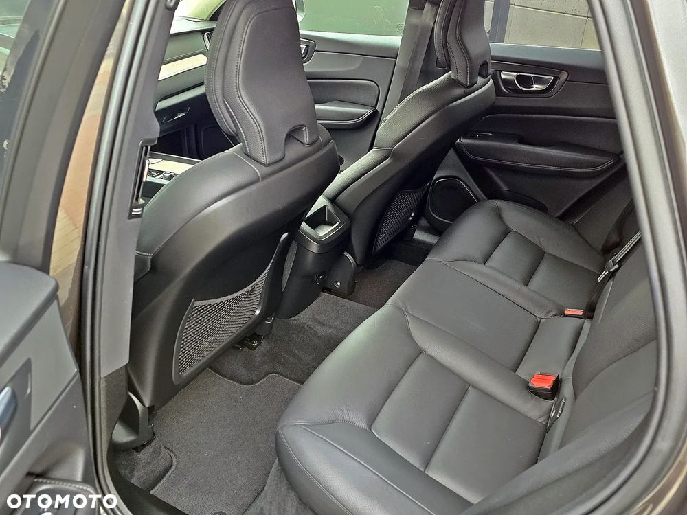 Volvo XC 60 B4 D Geartronic Inscription - 16