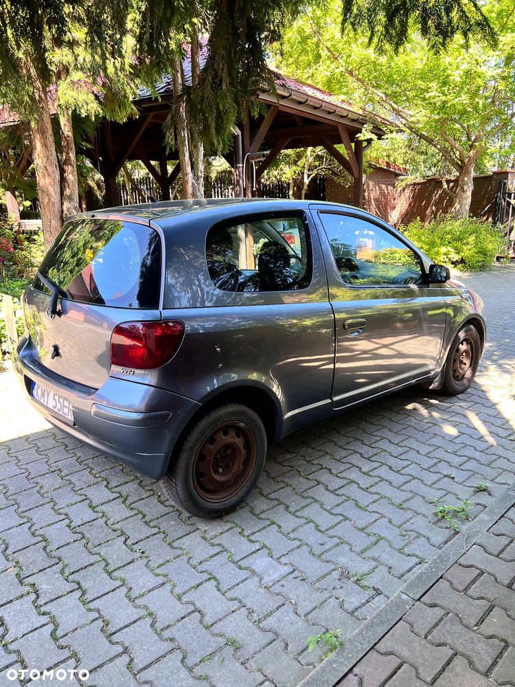 Toyota Yaris 1.3 Blue - 4