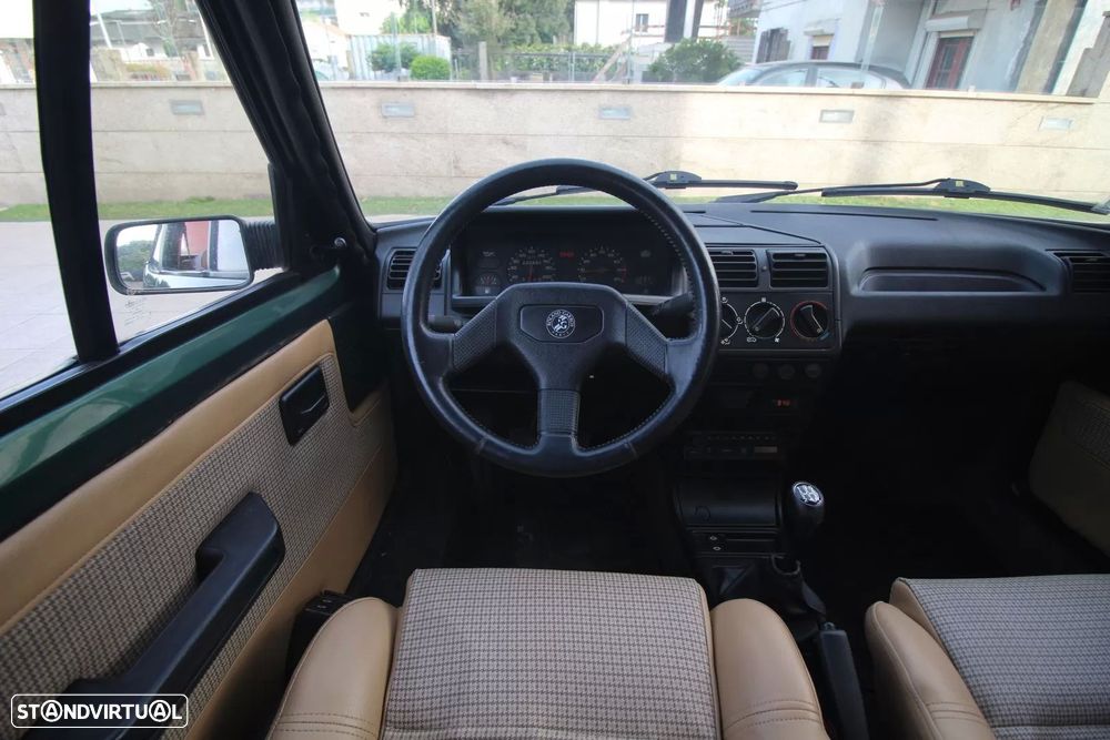 Peugeot 205 Cabrio 1.4 - 17